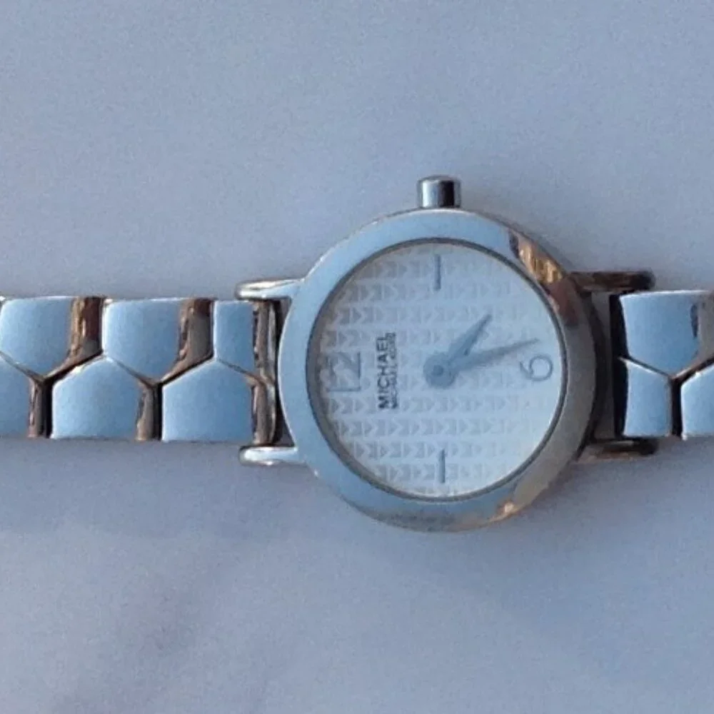 Michael Kors Watch Branded Face Silver Bracelet for Ladies